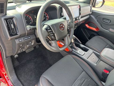 New 2026 Nissan Frontier PRO-4X w/ Pro-4x Convenience Package image 14