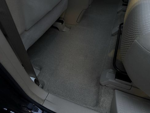 Used 2007 Toyota Highlander 4WD V6 w/ 3rd Row image 22