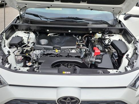 Used 2020 Toyota RAV4 XLE image 46