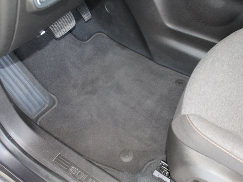 Used 2022 Chevrolet Equinox LT FWD image 30