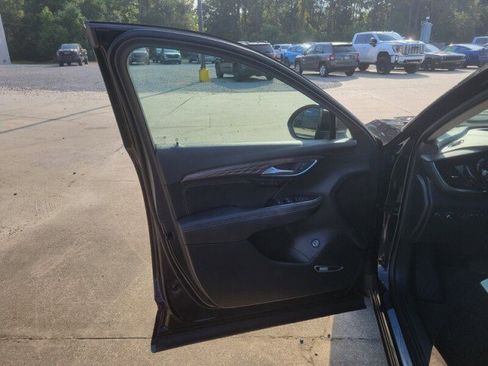 Used 2023 Buick Envision Avenir image 13