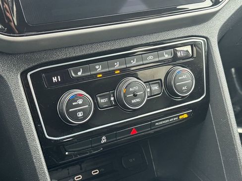 Used 2023 Volkswagen Atlas SE image 23