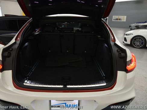Used 2021 BMW X4 xDrive30i w/ M Sport Package AWD/4WD image 40