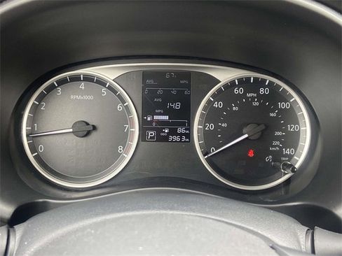 Used 2025 Nissan Kicks Play S image 29