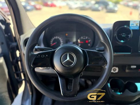 Used 2019 Mercedes-Benz Sprinter 170 image 17