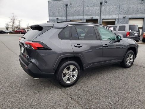 Used 2023 Toyota RAV4 XLE AWD/4WD image 3