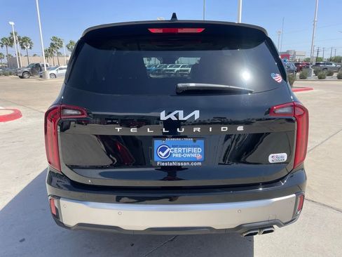 Used 2025 Kia Telluride S image 4