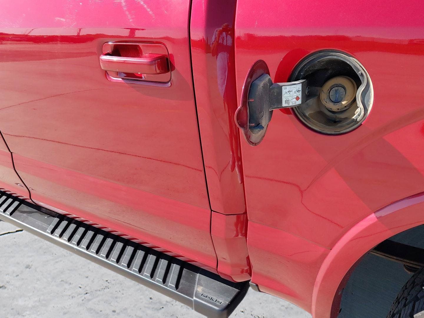 Used 2019 Ford F150 Lariat w/ Equipment Group 502A Luxury AWD/4WD image 23