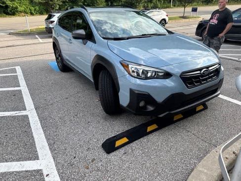 Used 2021 Subaru Crosstrek 2.5i Sport w/ Moonroof Package AWD/4WD image 9
