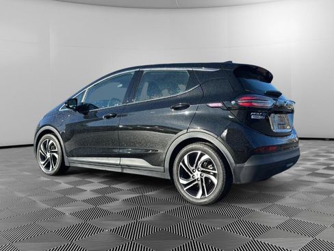 Used 2023 Chevrolet Bolt LT w/ Infotainment Package image 3