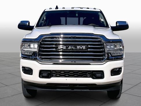 Used 2022 RAM 2500 Limited image 3