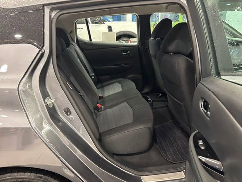 Certified 2023 Nissan Leaf SV Plus image 28