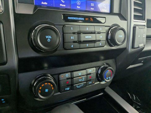 Used 2020 Ford F150 XLT w/ Equipment Group 302A Luxury AWD/4WD image 23