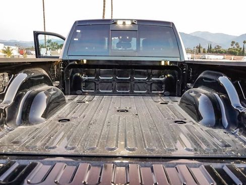 New 2026 RAM 2500 Laramie AWD/4WD image 31