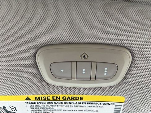 Certified 2018 Chrysler Pacifica Touring-L image 29