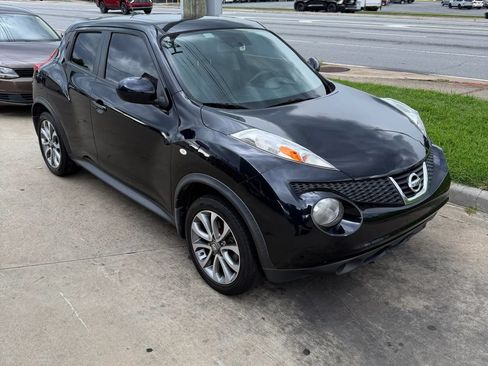 Used 2011 Nissan Juke SV FWD image 4