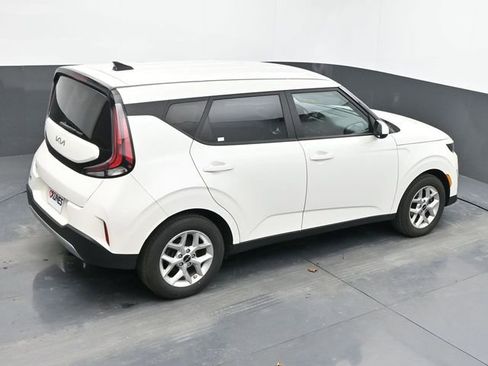 Used 2025 Kia Soul LX w/ LX Technology Package image 40