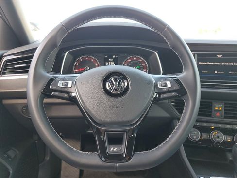 Used 2021 Volkswagen Jetta R-Line image 15