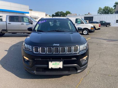 Used 2021 Jeep Compass Latitude AWD/4WD image 2