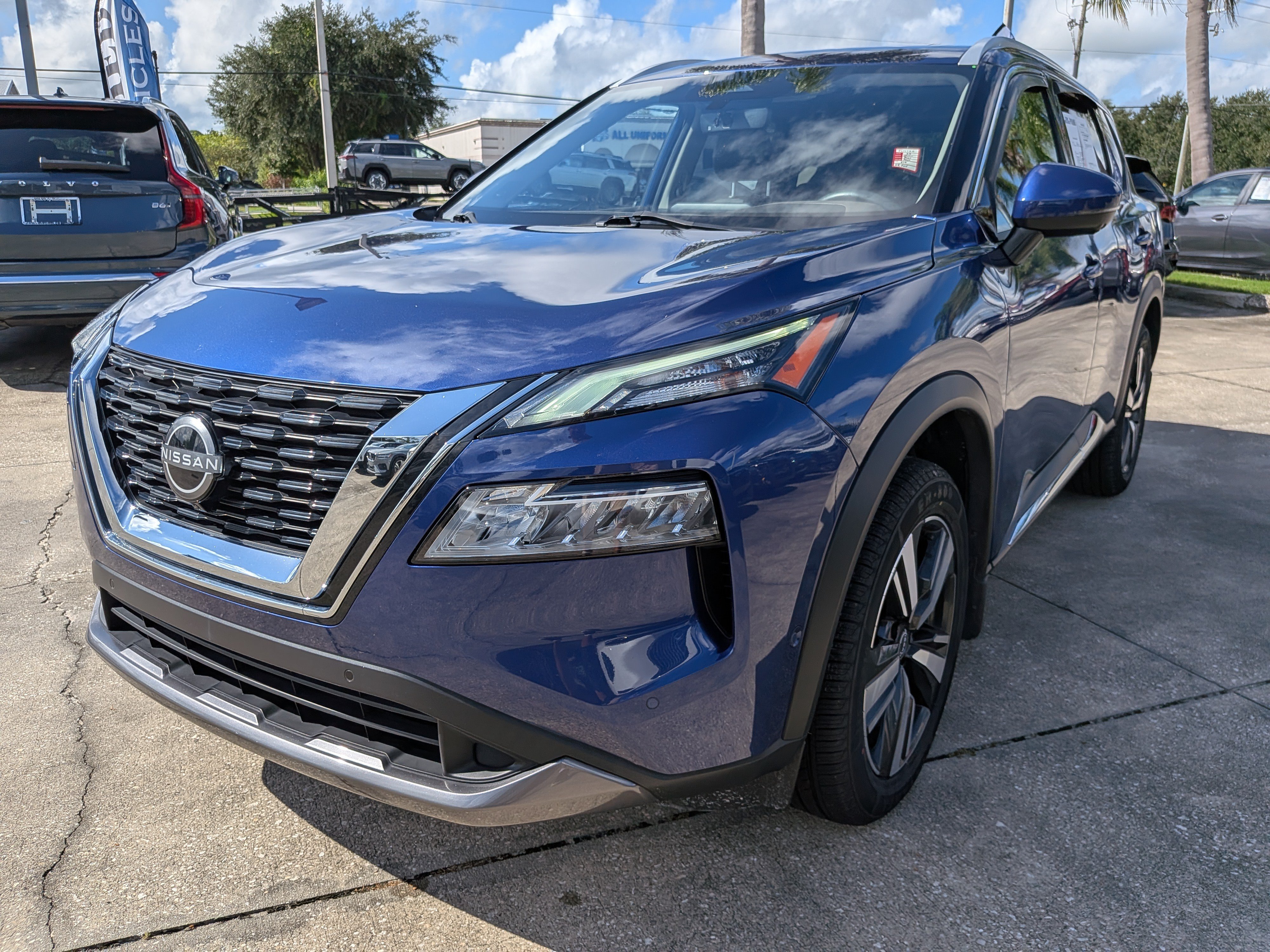 Used 2023 Nissan Rogue SL w/ SL Premium Package AWD/4WD image 8