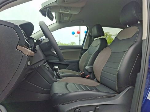 Used 2022 Volkswagen Taos SEL AWD/4WD image 13
