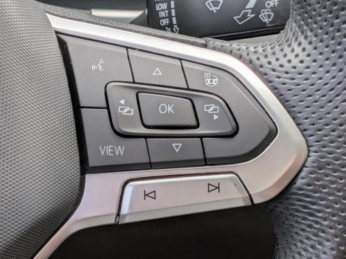 Used 2021 Volkswagen Atlas SEL R-Line FWD image 26