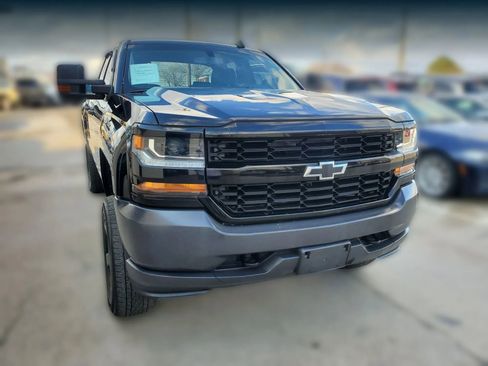 Used 2017 Chevrolet Silverado 1500 W/T w/ Black Out Edition image 17