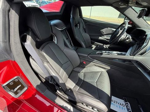 Used 2026 Chevrolet Corvette Stingray Premium Conv w/ Z51 Performance Package RWD image 18