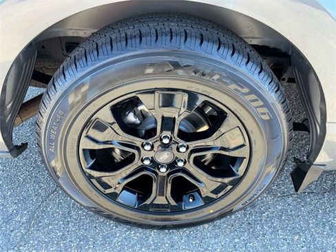 Used 2022 Ford F150 XLT w/ Equipment Group 302A High image 14