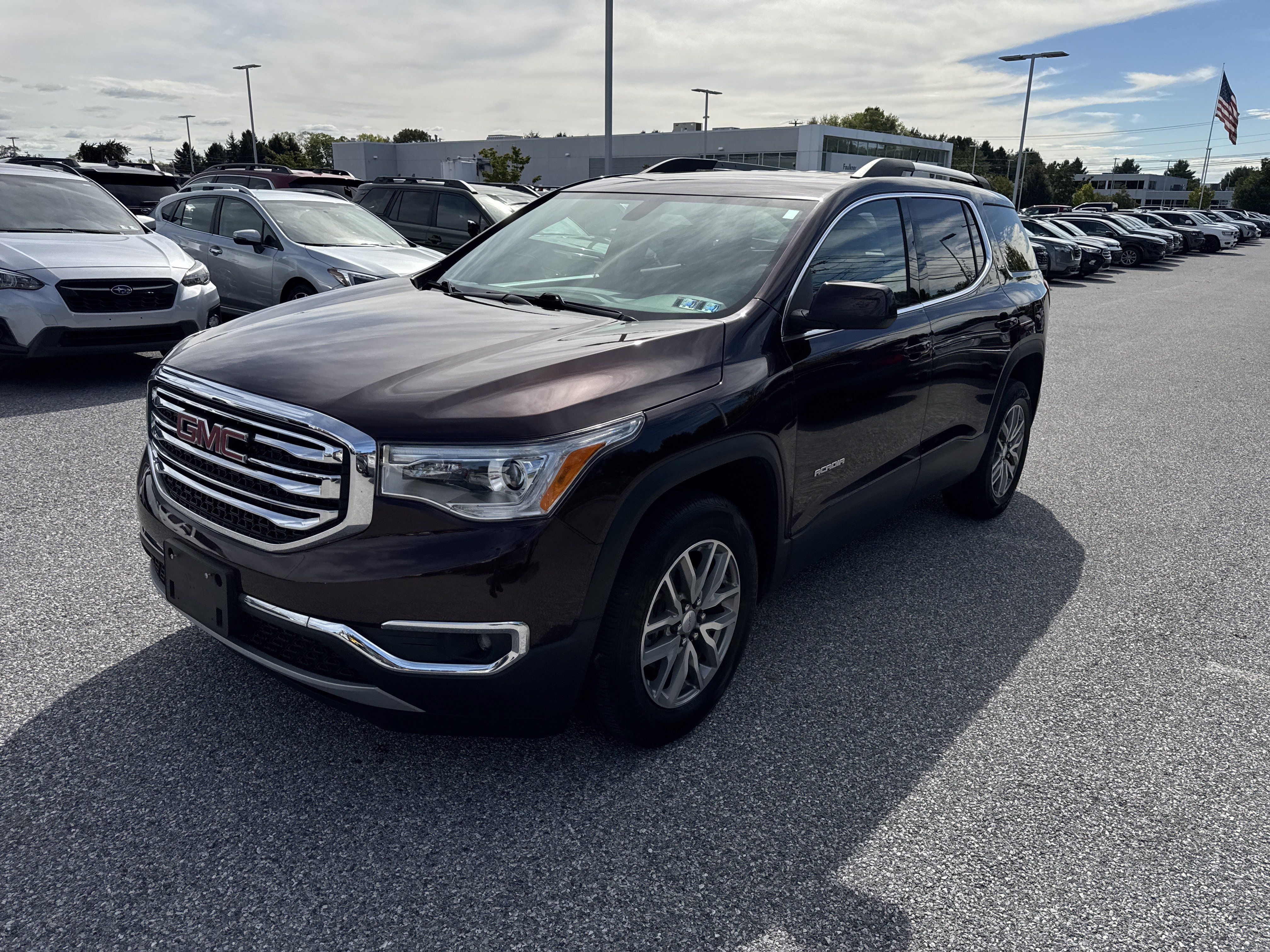 Used 2018 GMC Acadia SLE w/ Driver Alert Package I AWD/4WD image 24