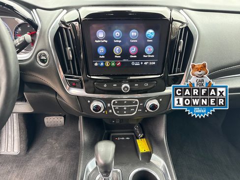 Used 2023 Chevrolet Traverse Premier AWD/4WD image 19