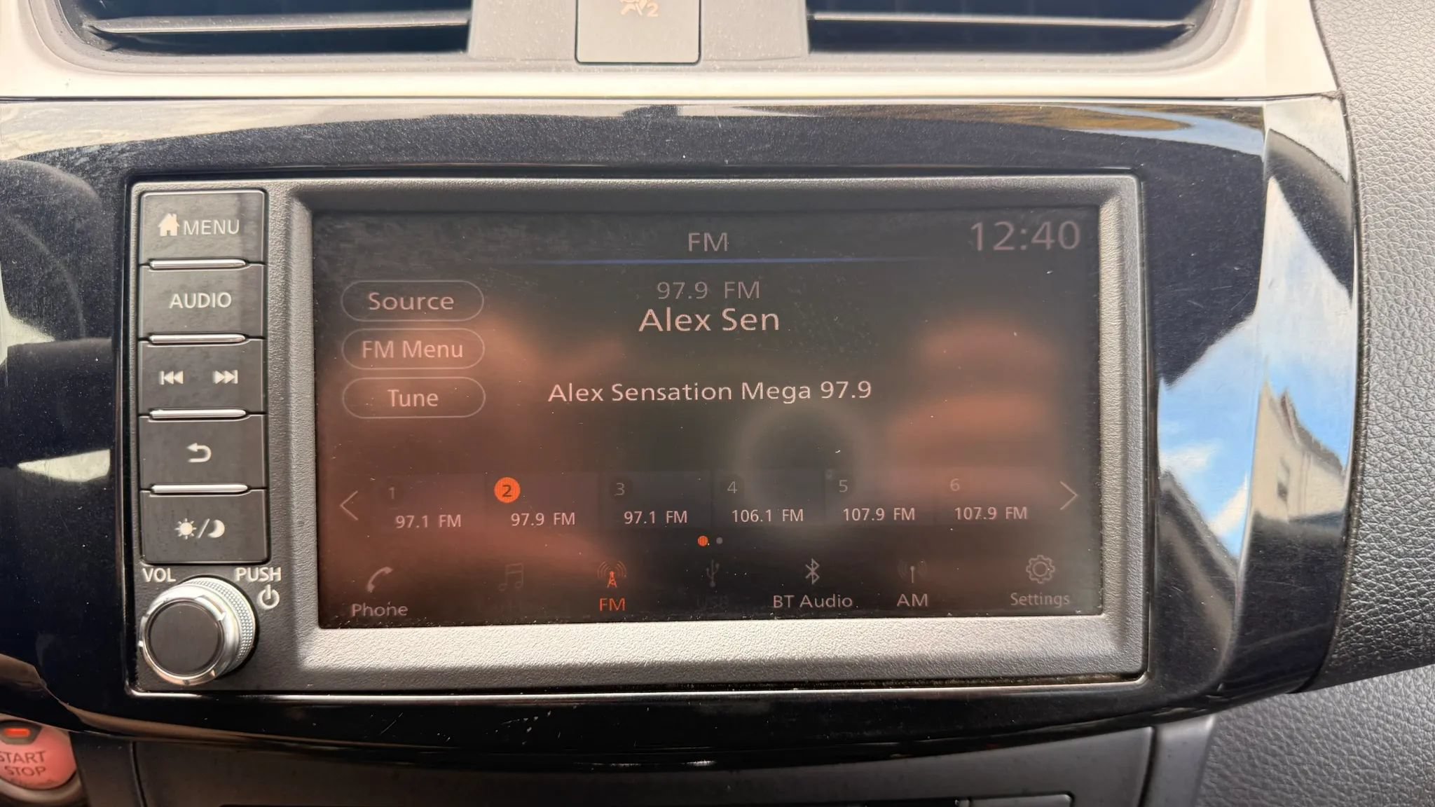 Used 2019 Nissan Sentra SV FWD image 22