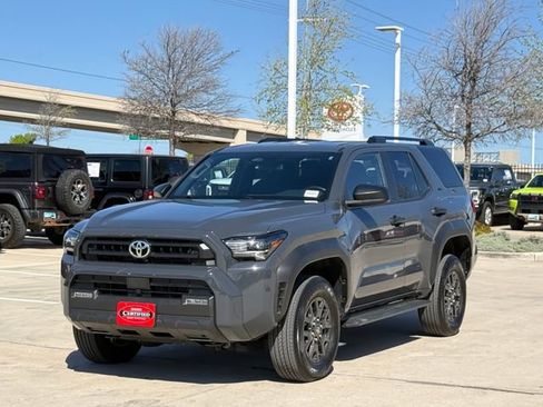 Used 2025 Toyota 4Runner SR5 image 8