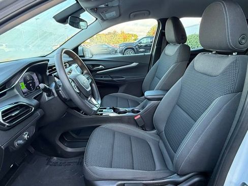 Used 2023 Chevrolet Bolt EUV LT image 11