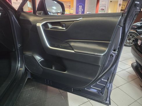 Used 2022 Toyota RAV4 XLE image 15