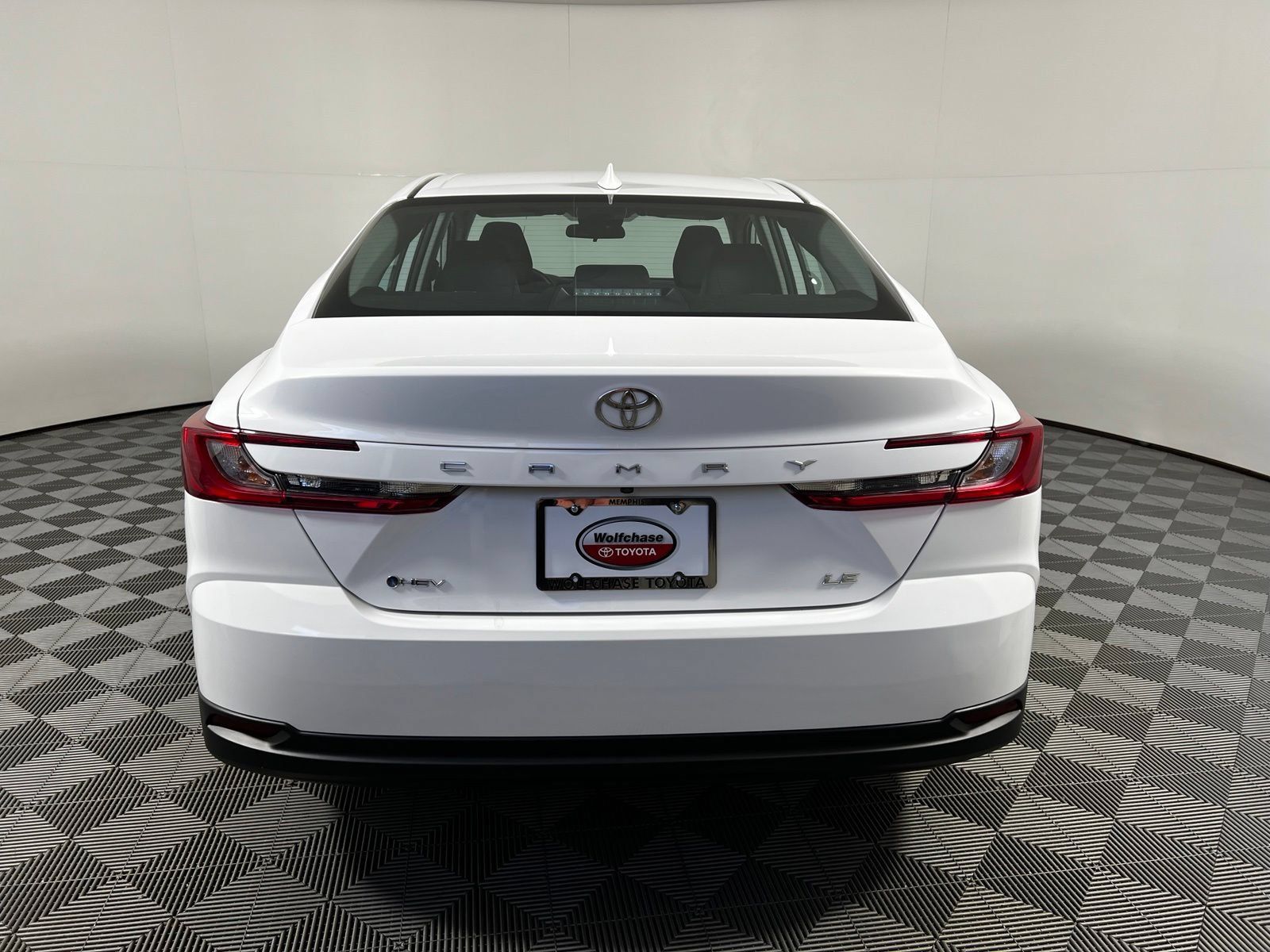 Used 2025 Toyota Camry LE FWD image 6