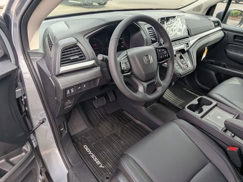 Used 2026 Honda Odyssey EX-L image 3