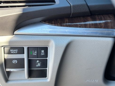 Used 2017 Acura MDX FWD w/ Technology Package image 29