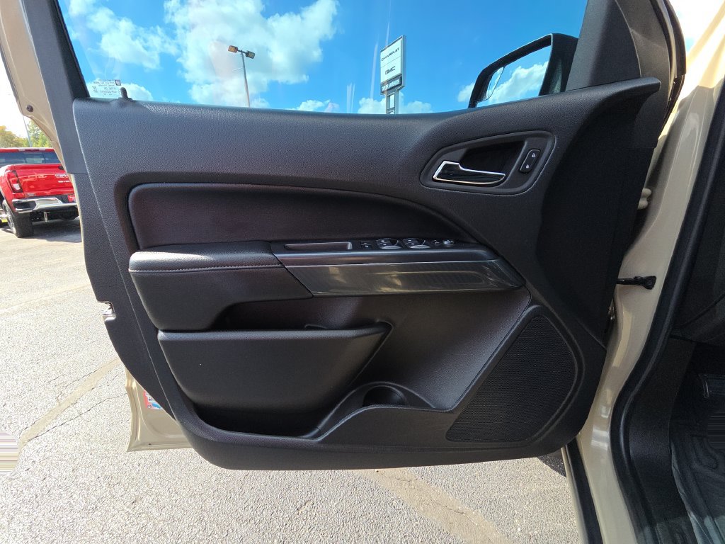 Used 2022 GMC Canyon AT4 w/ Trailering Package AWD/4WD image 14