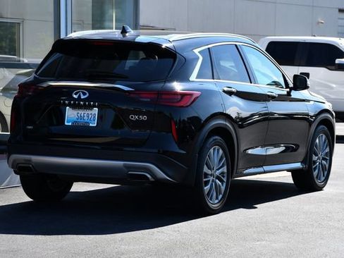 Certified 2025 INFINITI QX50 Luxe AWD/4WD image 7