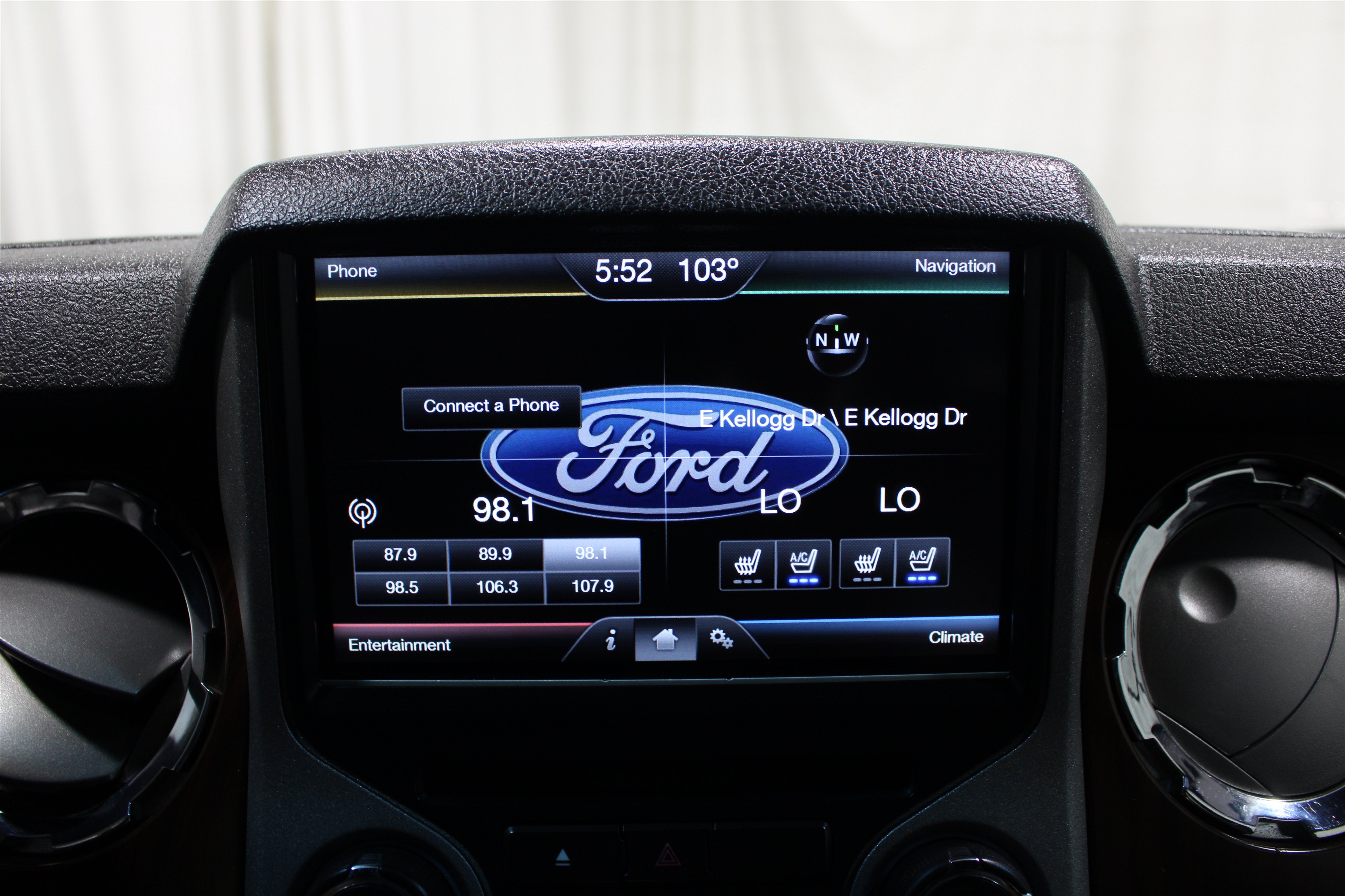Used 2016 Ford F350 Lariat w/ Lariat Ultimate Package AWD/4WD image 15