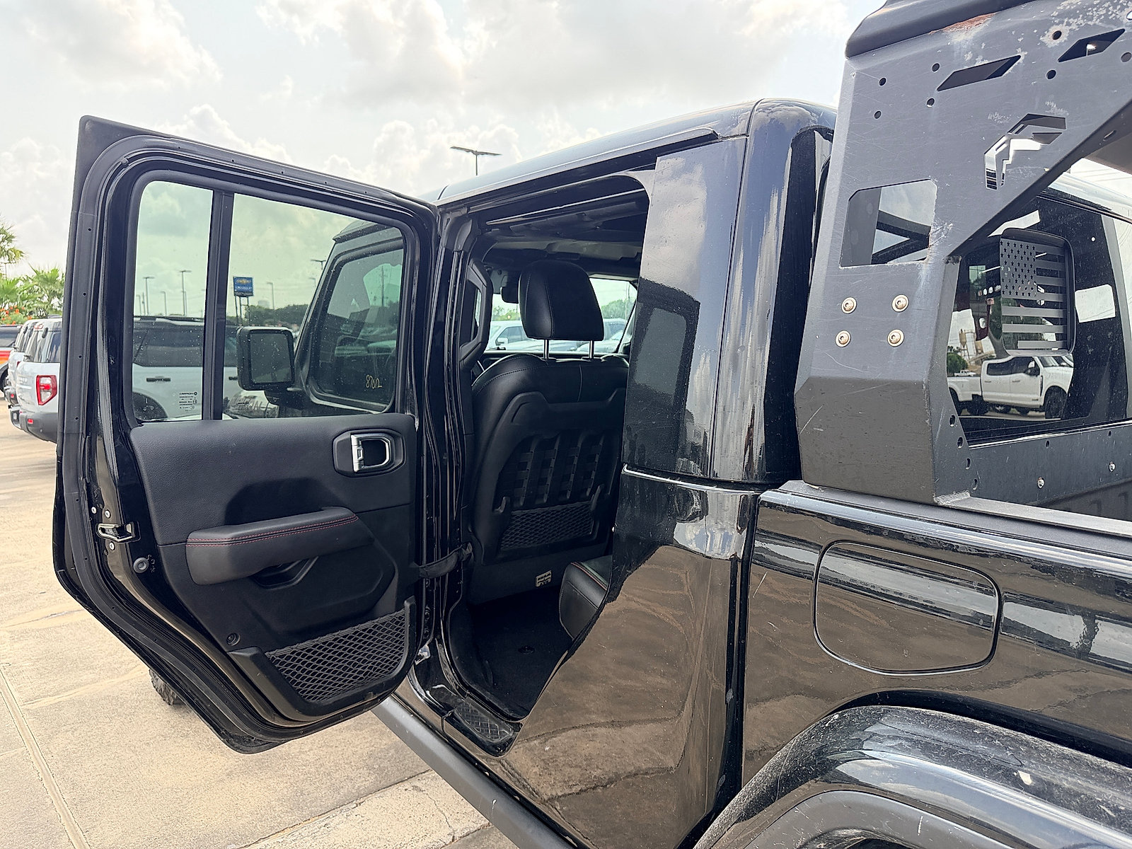 Used 2021 Jeep Gladiator Rubicon AWD/4WD image 14