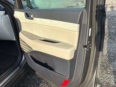 Used 2025 Hyundai Palisade Calligraphy FWD image 18
