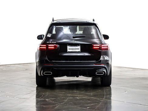 New 2026 Mercedes-Benz GLB 250 image 3