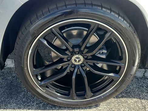 Certified 2025 Mercedes-Benz GLS 450 4MATIC image 7