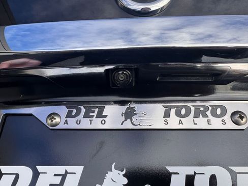 Used 2018 Nissan Maxima 3.5 SV image 11