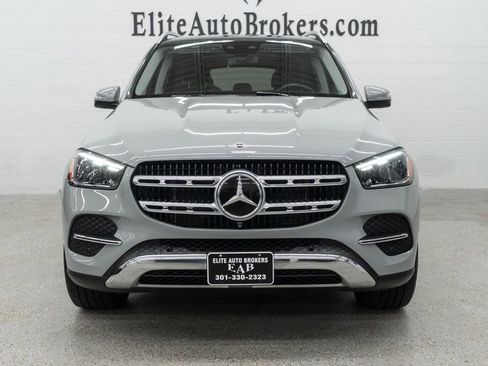 Used 2024 Mercedes-Benz GLE 350 4MATIC w/ Driver Assistance Package image 3