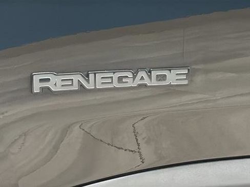 Used 2023 Jeep Renegade Altitude AWD/4WD image 34
