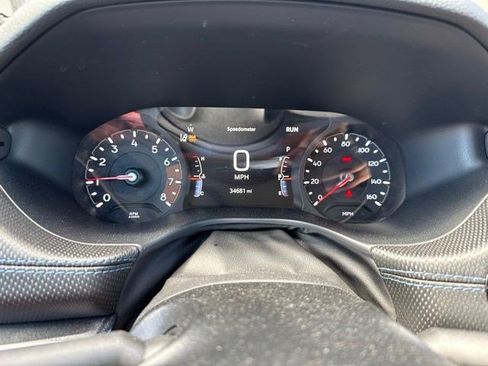 Used 2025 Jeep Compass Latitude w/ Convenience Group AWD/4WD image 10