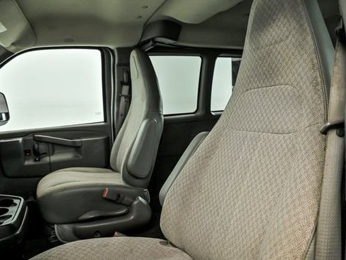 Used 2018 Chevrolet Express 3500 LT w/ LT Preferred Equipment Group image 14